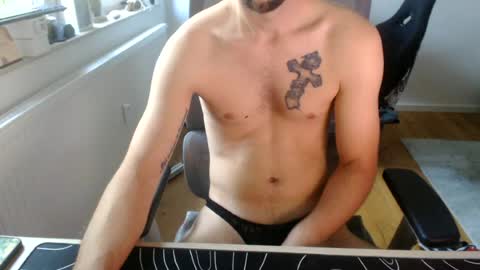 Snapshot of boy_t0y89 chatting on July 12, 7:54 am boy_t0y89 online show from July 12, 7:54 am