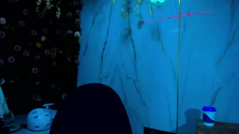 boy_tatto77 online show from April 11, 7:45 am