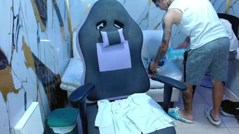 boy_tatto77 online show from April 25, 11:35 am