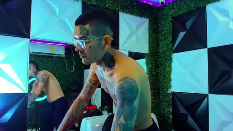 Snapshot of boy_tatto777 chatting on September 18, 4:09 pm boy_tatto777 online show from September 18, 4:09 pm