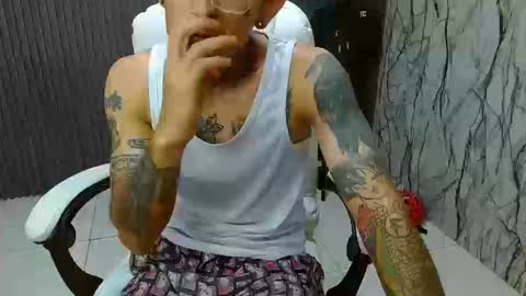 Snapshot of boy_tatto777 chatting on September 20, 3:57 pm boy_tatto777 online show from September 20, 3:57 pm