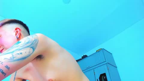 Snapshot of boy_trans chatting on April 18, 7:58 pm Edward ftm trans queerslave online show from April 18, 7:58 pm