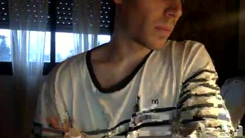 Snapshot of boybcn94 chatting on March 6, 5:20 pm boybcn94 online show from March 6, 5:20 pm