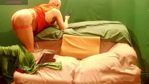 Snapshot of boyblond36 chatting on April 6, 6:03 am Slutty Stud online show from April 6, 6:03 am