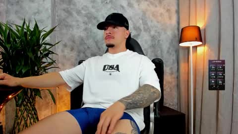 boyc02_ online show from November 25, 1:16 am