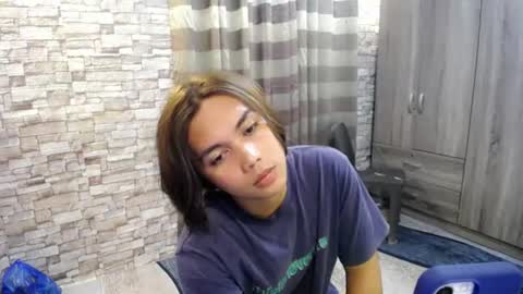 Snapshot of boyinyourfantasy chatting on July 4, 7:14 am Dex online show from July 4, 7:14 am