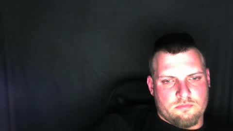 Snapshot of boynextdoooooor chatting on April 28, 9:31 pm boynextdoooooor online show from April 28, 9:31 pm