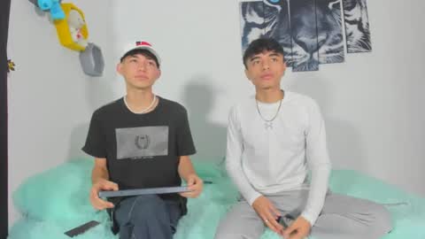 Snapshot of boys4hot_777 chatting on March 6, 3:56 pm boys4hot_777 online show from March 6, 3:56 pm