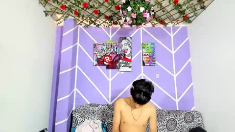 Snapshot of boys4hot_777 chatting on March 9, 9:36 pm boys4hot_777 online show from March 9, 9:36 pm