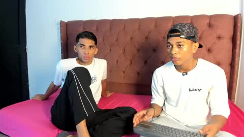 ALEX - TAYLER  -MIKE online show from October 4, 1:20 pm