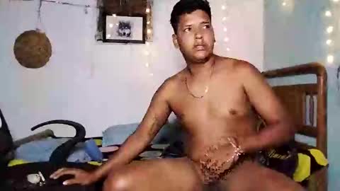 Snapshot of boysex1124 chatting on February 6, 10:26 am andrew online show from February 6, 10:26 am