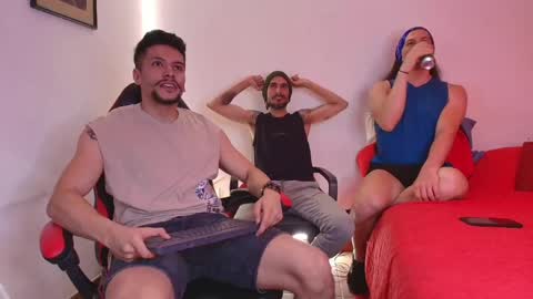 boyshots6331 online show from April 23, 7:20 am