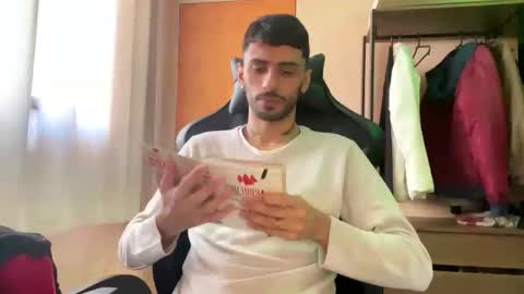 Snapshot of boyzinm2 chatting on September 10, 4:40 pm boyzinm2 online show from September 10, 4:40 pm