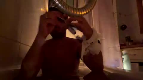Snapshot of bozaansboza chatting on July 4, 1:45 am bozaansboza online show from July 4, 1:45 am