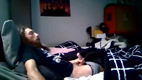 Snapshot of brad1989musiclife chatting on May 17, 1:07 pm GuitarBrad1989 online show from May 17, 1:07 pm