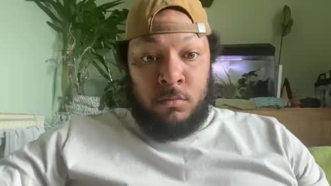 Snapshot of brad_368 chatting on April 26, 12:14 pm Brad online show from April 26, 12:14 pm