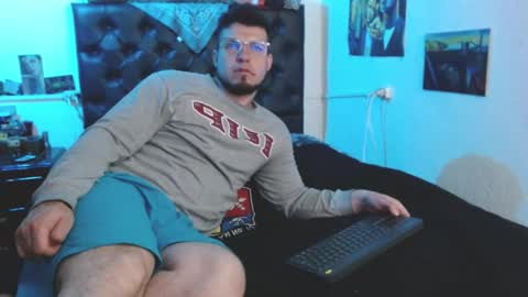 Snapshot of brad_hot_boy chatting on March 4, 6:03 pm brad hot boy online show from March 4, 6:03 pm