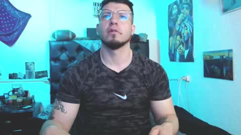 Snapshot of brad_hot_boy chatting on March 14, 3:28 pm brad hot boy online show from March 14, 3:28 pm