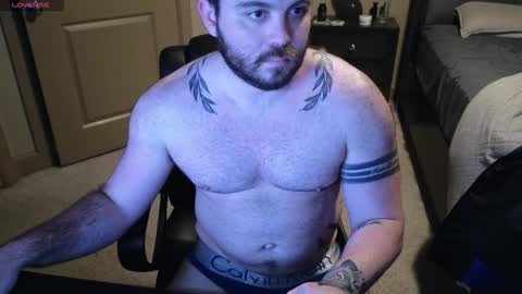 Snapshot of brad_larck199 chatting on January 10, 1:51 am keith lark199 online show from January 10, 1:51 am