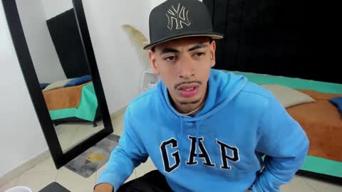 Snapshot of brad_usma chatting on February 26, 5:09 am BRAD USMA online show from February 26, 5:09 am