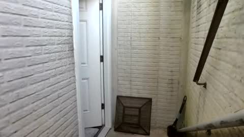 bradley203470 online show from April 16, 9:39 pm