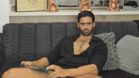 Snapshot of bradleymartin7 chatting on February 1, 1:44 am bradleymartin7 online show from February 1, 1:44 am