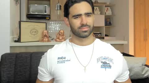 Snapshot of bradleymartin7 chatting on October 20, 11:38 pm bradleymartin7 online show from October 20, 11:38 pm