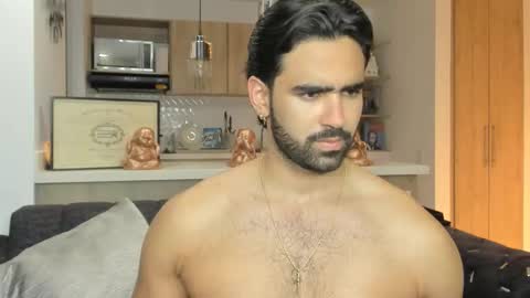 Snapshot of bradleymartin7 chatting on November 18, 12:27 am bradleymartin7 online show from November 18, 12:27 am