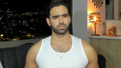 Snapshot of bradleymartin7 chatting on December 3, 1:35 am bradleymartin7 online show from December 3, 1:35 am