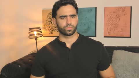 bradleymartin7 online show from March 11, 1:44 am