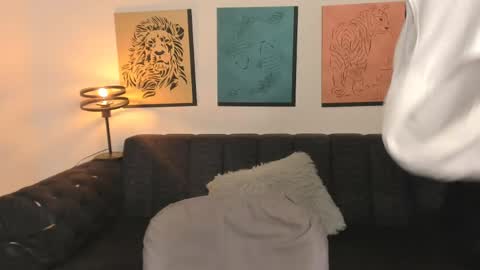 bradleymartin7 online show from May 24, 11:37 am