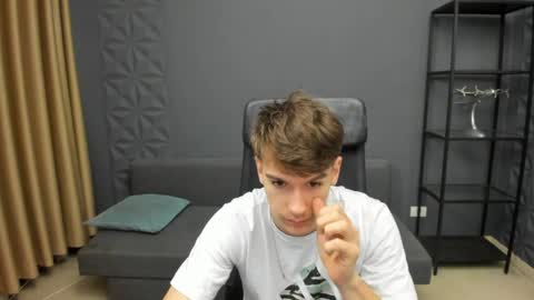 BradyFlint online show from April 3, 4:43 am