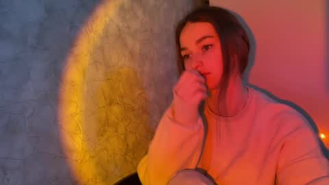 Kate online show from April 5, 5:21 pm