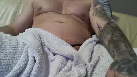 Snapshot of bramer8787 chatting on April 18, 3:10 am bramer8787 online show from April 18, 3:10 am