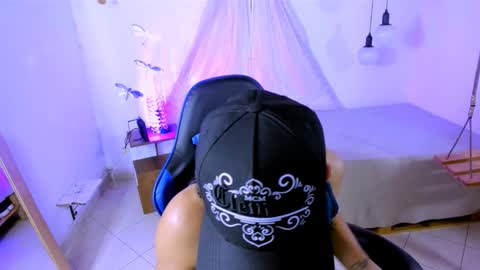 B R A N D online show from February 19, 11:56 pm