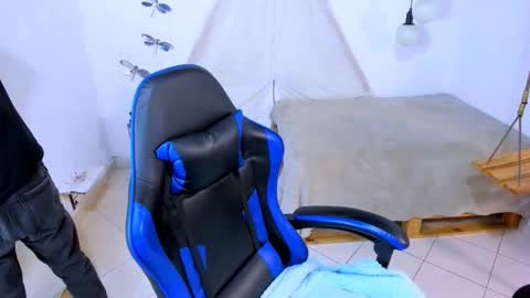 B R A N D online show from March 19, 2:15 am