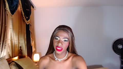 Snapshot of brandi_ross_ chatting on February 17, 8:15 pm Brandy online show from February 17, 8:15 pm