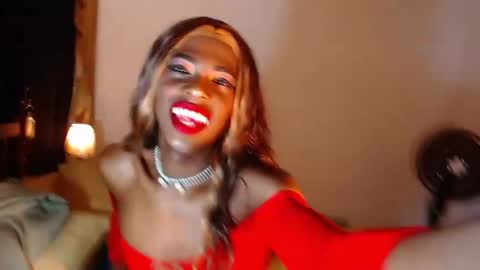 Snapshot of brandi_ross_ chatting on February 22, 7:47 pm Brandy online show from February 22, 7:47 pm