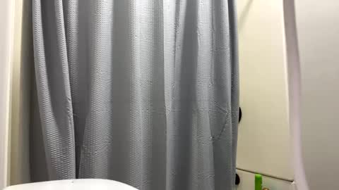 Snapshot of brandon279411 chatting on February 6, 10:40 am The1forYou94 online show from February 6, 10:40 am