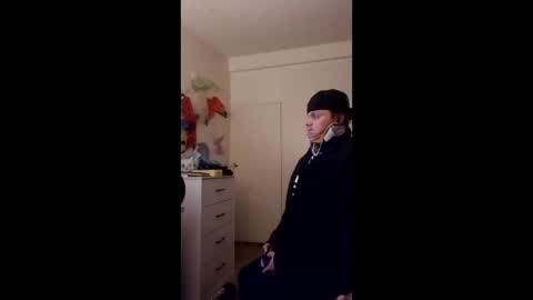 Snapshot of brandon281997 chatting on February 19, 3:35 am brandon281997 online show from February 19, 3:35 am