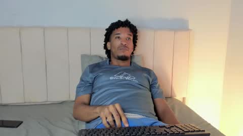 Snapshot of brandon_hairy chatting on February 5, 3:05 pm Brandon online show from February 5, 3:05 pm