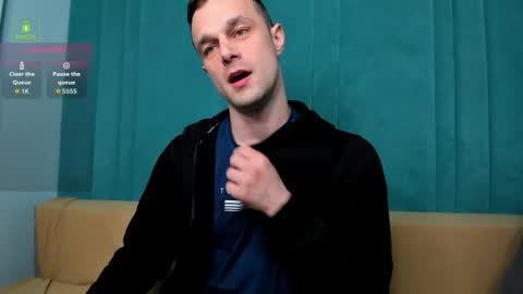 Snapshot of brandonnorriss chatting on April 18, 7:07 pm BRANDON online show from April 18, 7:07 pm