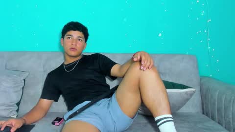 Snapshot of brandonwesly chatting on February 26, 4:50 pm BRANDON online show from February 26, 4:50 pm