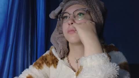Snapshot of brandy__stars chatting on September 14, 2:54 am Belle online show from September 14, 2:54 am