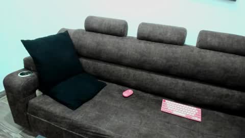 Snapshot of brandy_angel chatting on November 19, 12:43 am Brandy Angel online show from November 19, 12:43 am