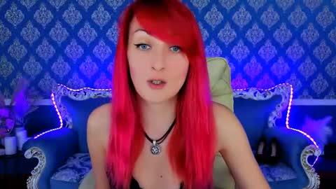 Snapshot of brandybloomm chatting on July 2, 7:53 pm Brandybloomm online show from July 2, 7:53 pm