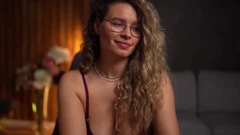 Alex online show from November 8, 5:18 am