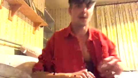 Snapshot of bratdownunder chatting on December 26, 7:27 pm Bratdownunder online show from December 26, 7:27 pm