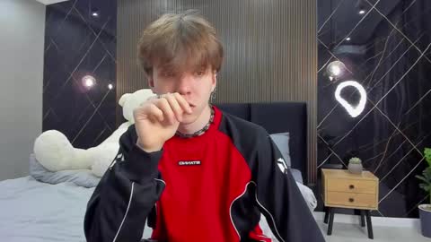 Snapshot of braxiboy chatting on February 12, 12:22 pm Brax online show from February 12, 12:22 pm