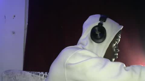 Snapshot of brayan1111x chatting on November 8, 7:34 pm brayan1111x online show from November 8, 7:34 pm